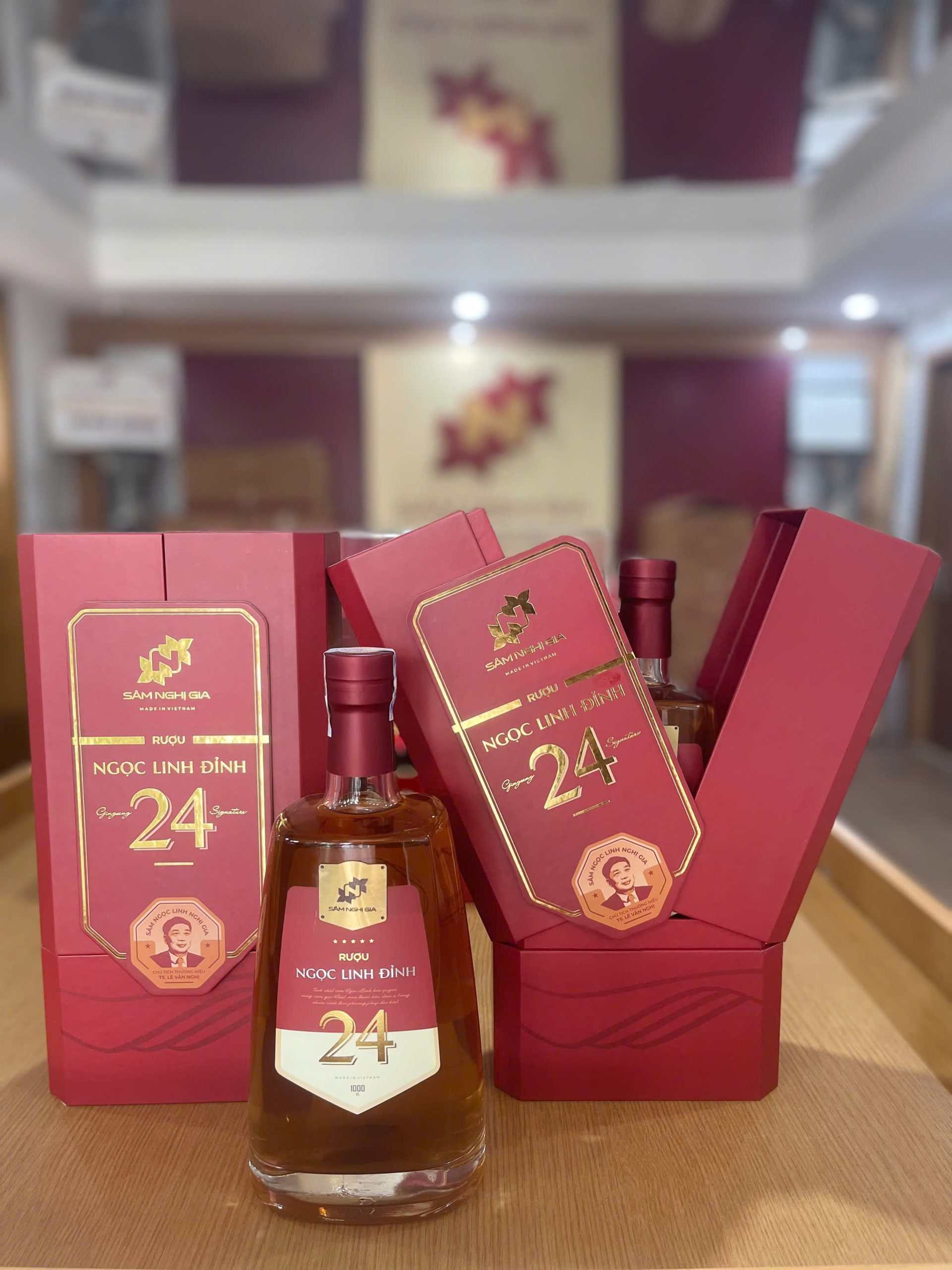 Rượu Ngọc Linh Đỉnh 24 (Chai nhỏ)